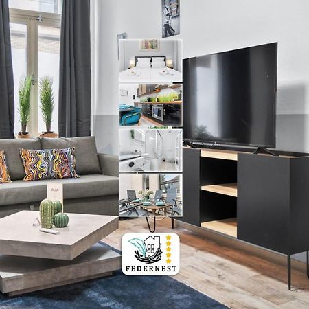 Tolles Design, Hochwertig, Vollausstattung, 3 Zimmer, Grosses Bad & Gaeste-Wc, Grosse Kueche, 3 X Smart Tv, 11 Min Zum Hbf Duisburg Exterior photo