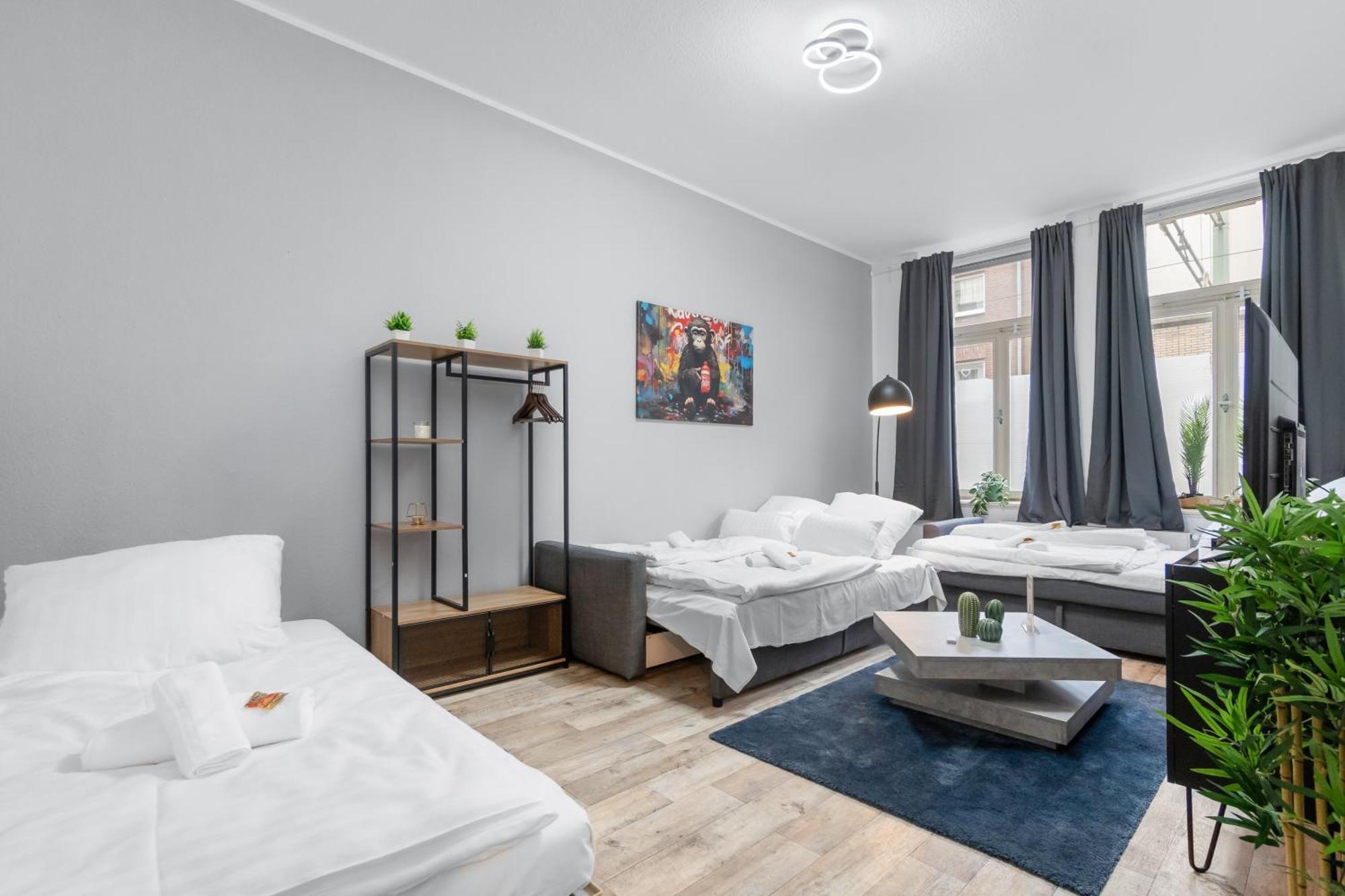 Tolles Design, Hochwertig, Vollausstattung, 3 Zimmer, Grosses Bad & Gaeste-Wc, Grosse Kueche, 3 X Smart Tv, 11 Min Zum Hbf Duisburg Exterior photo